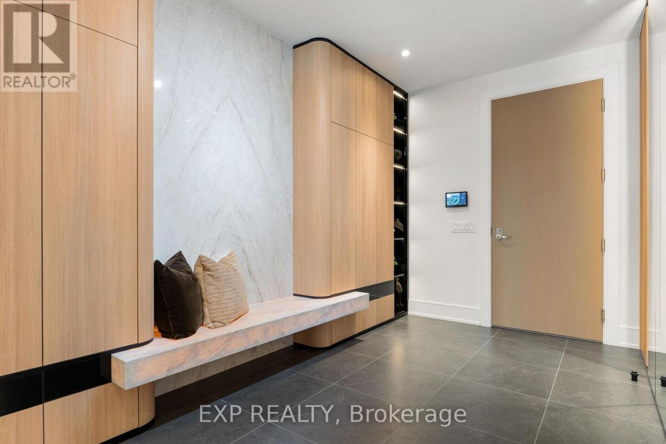 Markham (Royal Orchard), ON, L3T0H3, Canada, 3 Bedrooms Bedrooms, ,3 BathroomsBathrooms,Residential,For Sale,2009334