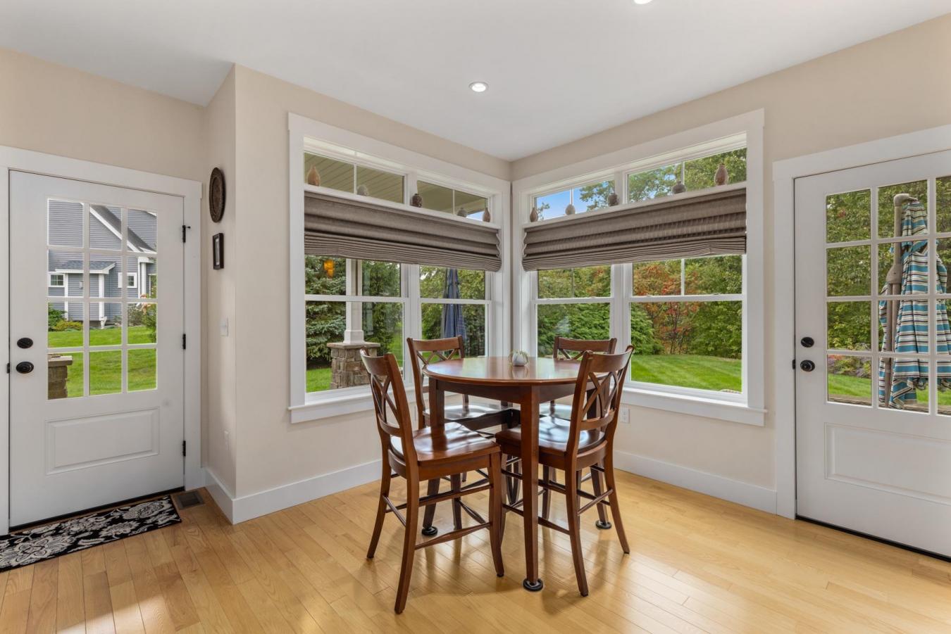 Dover, NH-Strafford, 03820, United States, 3 Bedrooms Bedrooms, ,2 BathroomsBathrooms,Residential,For Sale,2009328