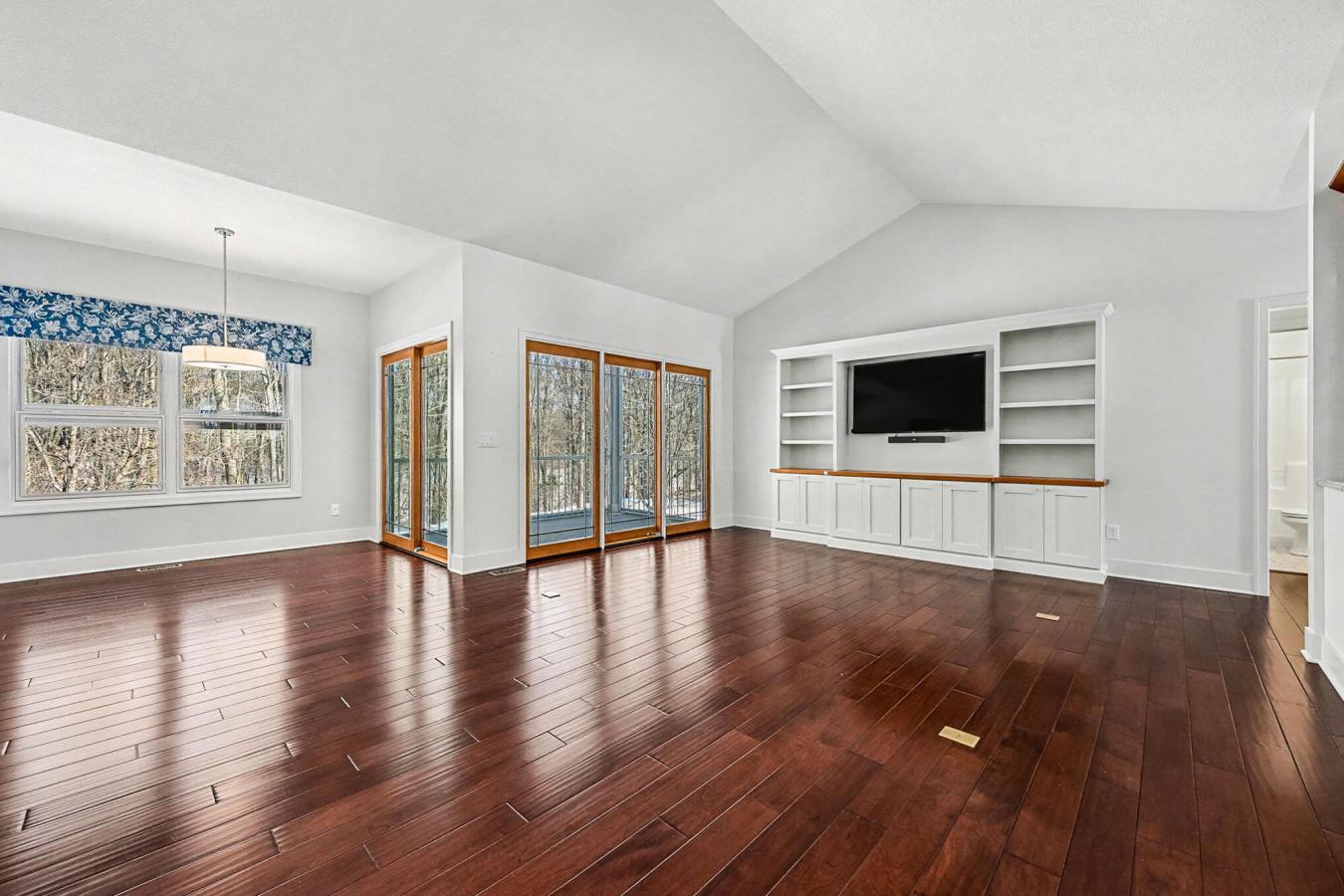 Kalamazoo, Kalamazoo, 49009, United States, 5 Bedrooms Bedrooms, ,3 BathroomsBathrooms,Residential,For Sale,2009327