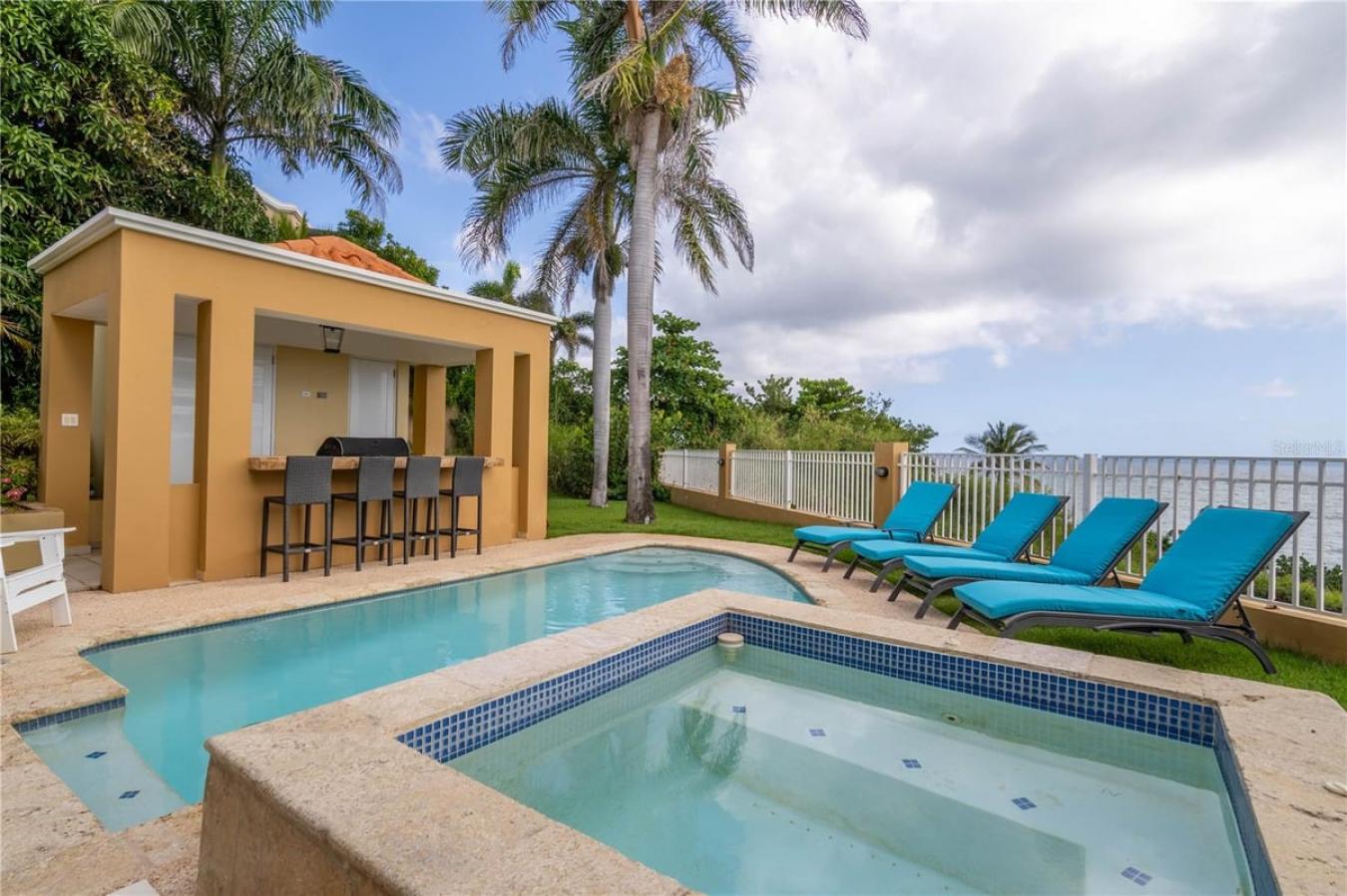 Humacao, Humacao, PR 00791, Puerto Rico, 6 Bedrooms Bedrooms, ,6 BathroomsBathrooms,Residential,For Sale,2009778