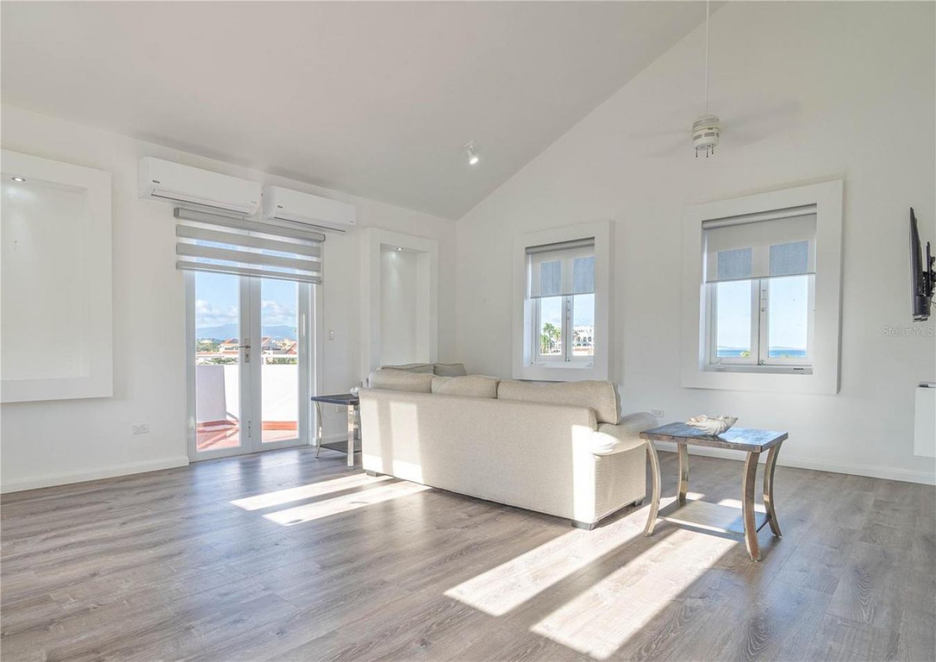 Humacao, Humacao, PR 00791, Puerto Rico, 5 Bedrooms Bedrooms, ,4 BathroomsBathrooms,Residential,For Sale,2009777