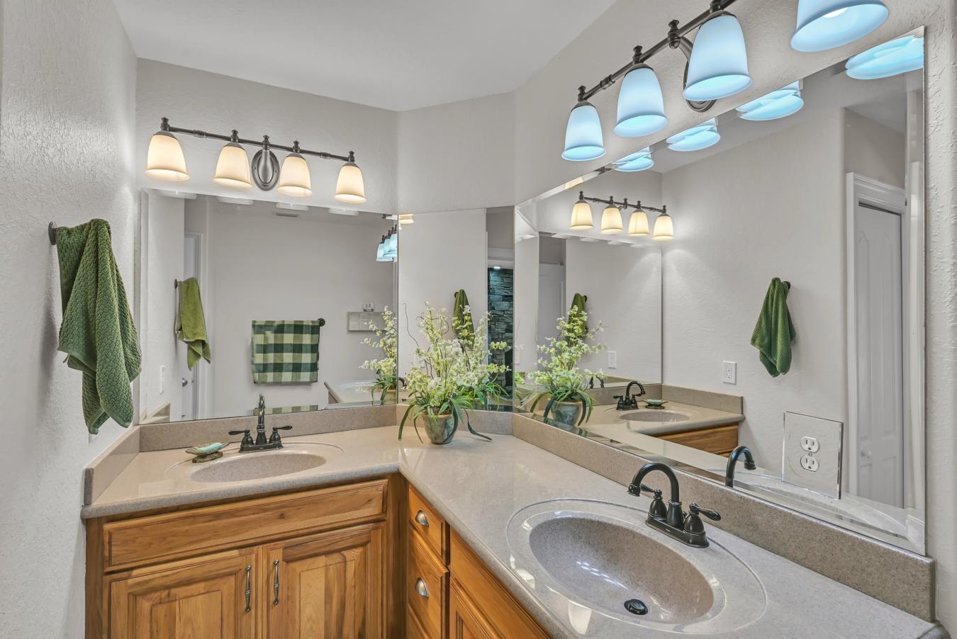 Astor, Lake, 32102, United States, 4 Bedrooms Bedrooms, ,4 BathroomsBathrooms,Residential,For Sale,2009326