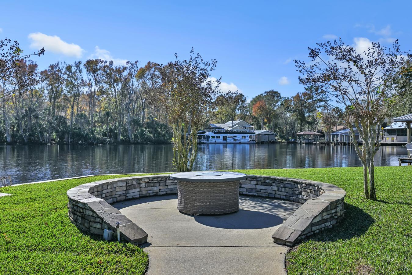 Astor, Lake, 32102, United States, 4 Bedrooms Bedrooms, ,4 BathroomsBathrooms,Residential,For Sale,2009326