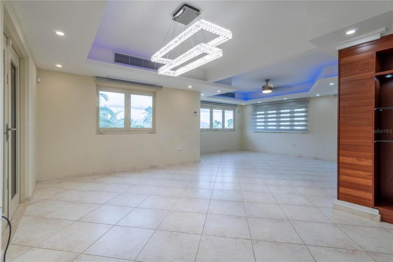 Humacao, Humacao, PR 00791, Puerto Rico, 5 Bedrooms Bedrooms, ,5 BathroomsBathrooms,Residential,For Sale,2009773