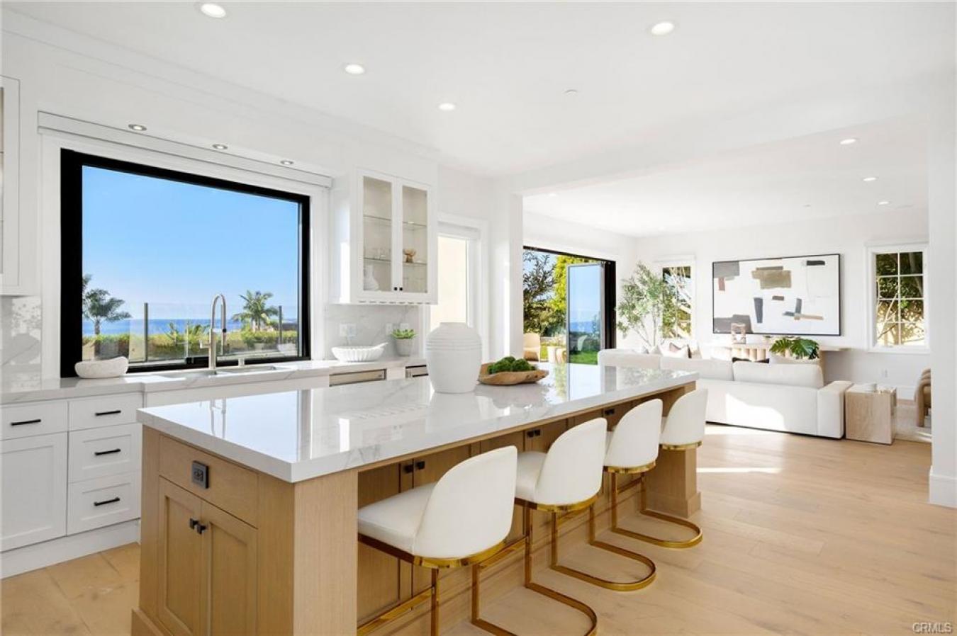 Newport Coast, Orange, 92657, United States, 5 Bedrooms Bedrooms, ,6 BathroomsBathrooms,Residential,For Sale,2009772