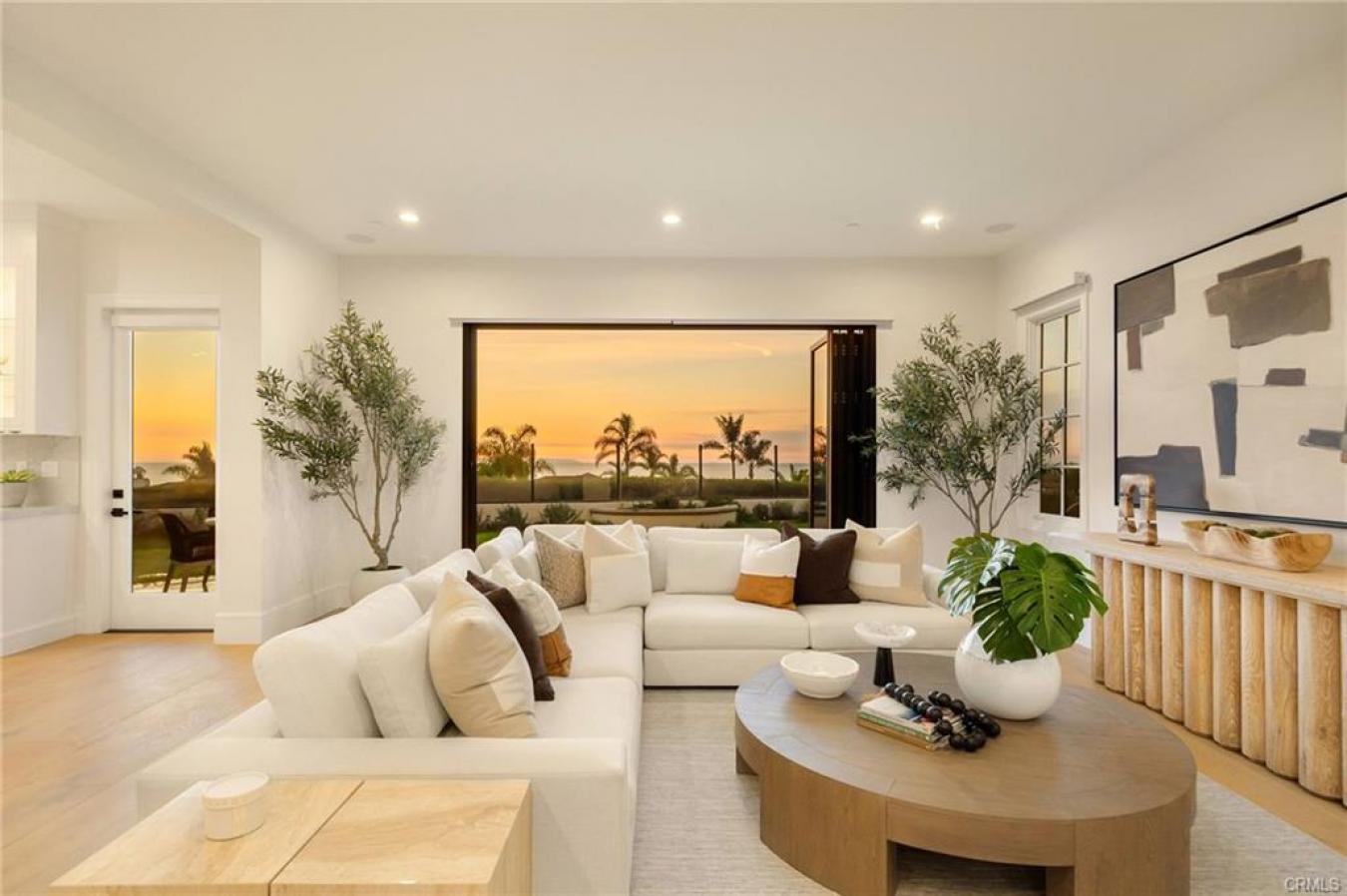 Newport Coast, Orange, 92657, United States, 5 Bedrooms Bedrooms, ,6 BathroomsBathrooms,Residential,For Sale,2009772