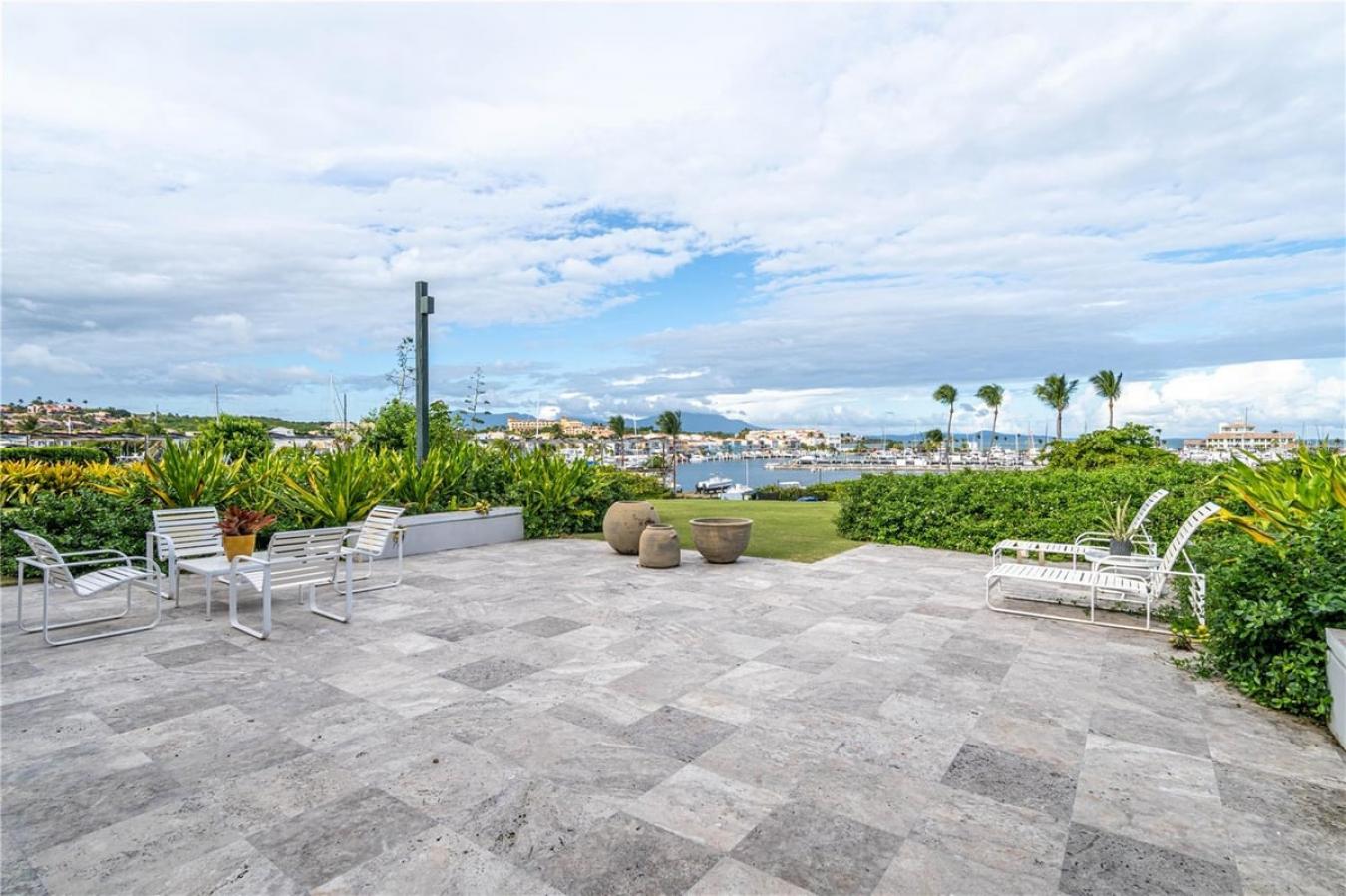 Humacao, Humacao, PR 00791, Puerto Rico, 3 Bedrooms Bedrooms, ,4 BathroomsBathrooms,Residential,For Sale,2009770