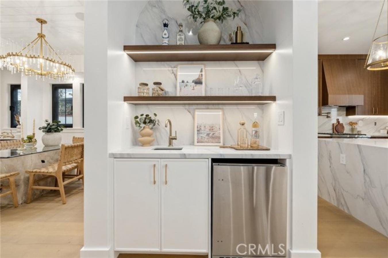 Manhattan Beach, Los Angeles, 90266, United States, 5 Bedrooms Bedrooms, ,5 BathroomsBathrooms,Residential,For Sale,2009771