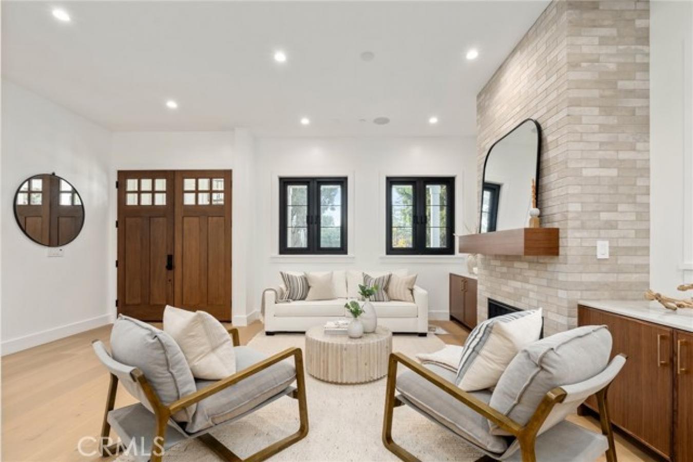 Manhattan Beach, Los Angeles, 90266, United States, 5 Bedrooms Bedrooms, ,5 BathroomsBathrooms,Residential,For Sale,2009771