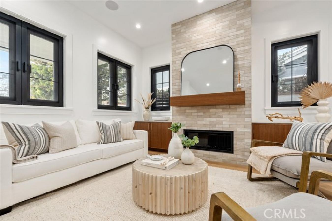 Manhattan Beach, Los Angeles, 90266, United States, 5 Bedrooms Bedrooms, ,5 BathroomsBathrooms,Residential,For Sale,2009771