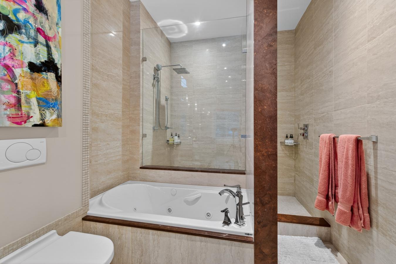 Kingston, Frontenac, K7K 6W4, Canada, 3 Bedrooms Bedrooms, ,2 BathroomsBathrooms,Residential,For Sale,2009769