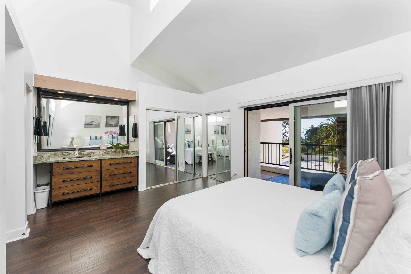 Santa Barbara, Santa Barbara, 93109, United States, 2 Bedrooms Bedrooms, ,2 BathroomsBathrooms,Residential,For Sale,2010113