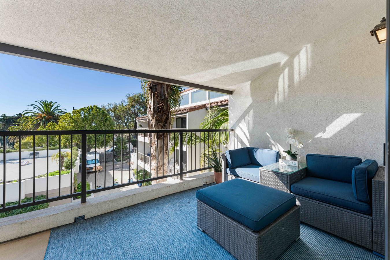 Santa Barbara, Santa Barbara, 93109, United States, 2 Bedrooms Bedrooms, ,2 BathroomsBathrooms,Residential,For Sale,2010113