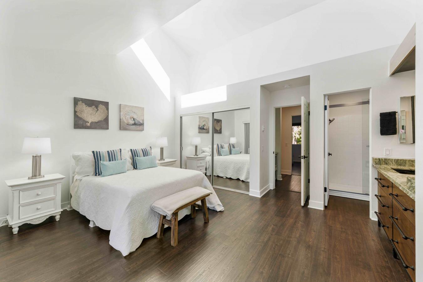 Santa Barbara, Santa Barbara, 93109, United States, 2 Bedrooms Bedrooms, ,2 BathroomsBathrooms,Residential,For Sale,2010113