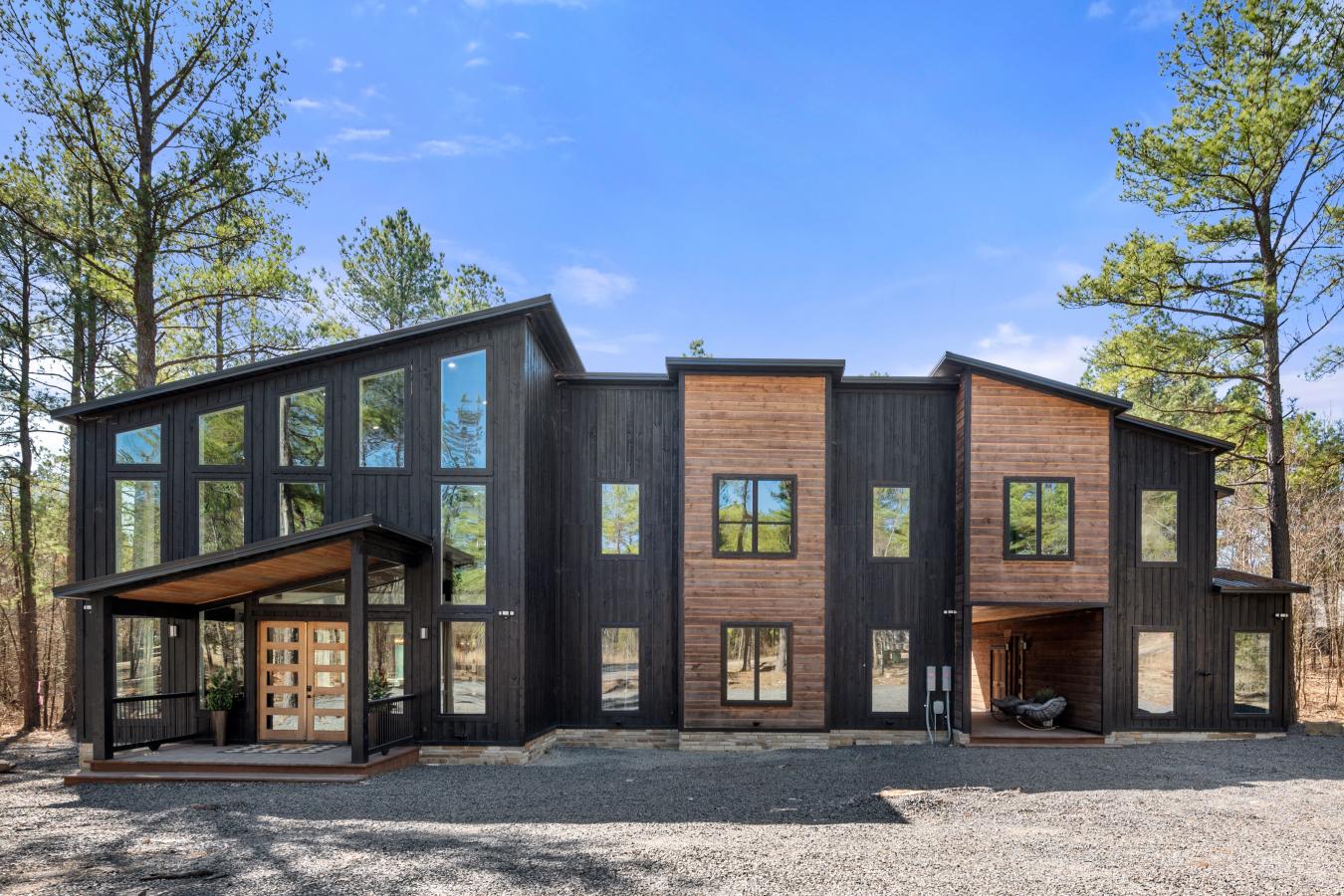 Broken Bow, McCurtain, 74728, United States, 7 Bedrooms Bedrooms, ,7 BathroomsBathrooms,Residential,For Sale,2009766