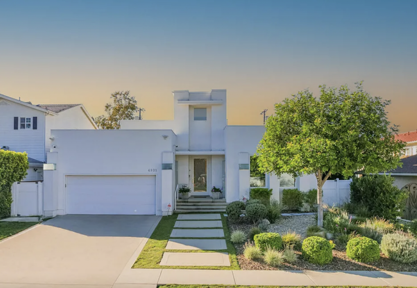 Encino, Los Angeles, 91316, United States, 4 Bedrooms Bedrooms, ,3 BathroomsBathrooms,Residential,For Sale,2009761