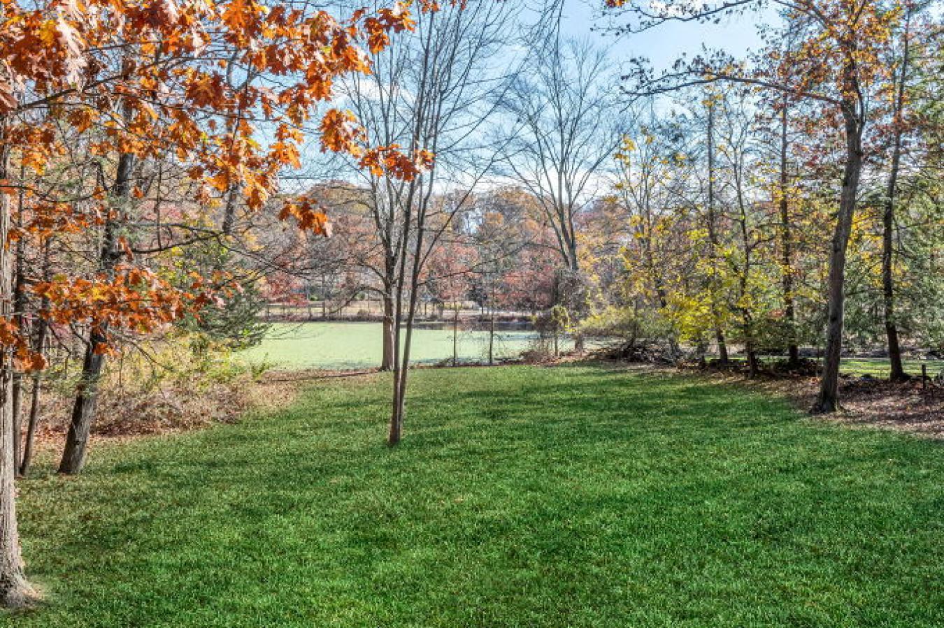 Franklin Lakes, New Jersey, 07417, United States, 5 Bedrooms Bedrooms, ,5 BathroomsBathrooms,Residential,For Sale,2009759