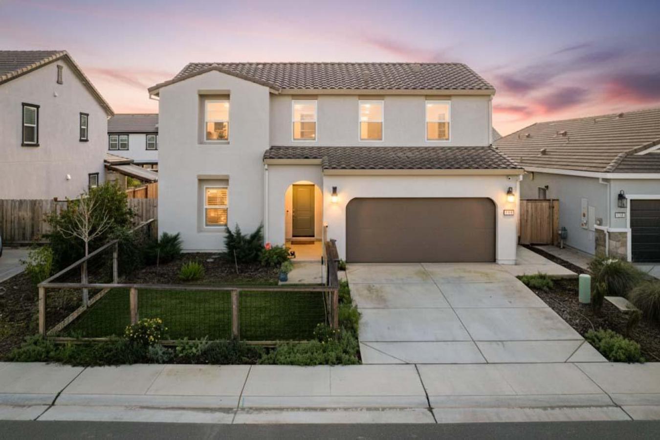 Wheatland, Yuba, 95692, United States, 4 Bedrooms Bedrooms, ,3 BathroomsBathrooms,Residential,For Sale,2010109