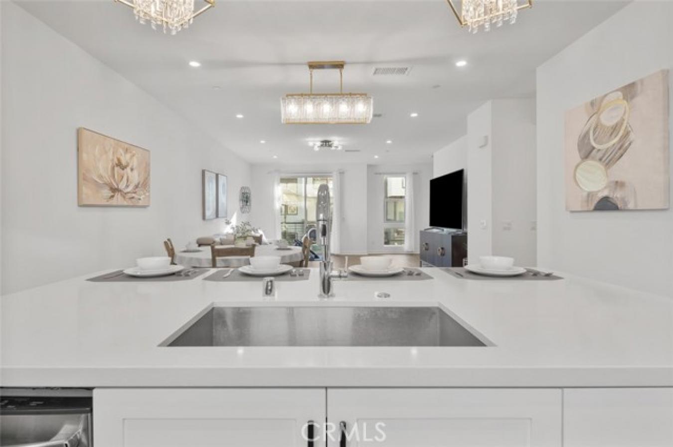 Irvine, Orange, 92614, United States, 3 Bedrooms Bedrooms, ,3 BathroomsBathrooms,Residential,For Sale,2010108