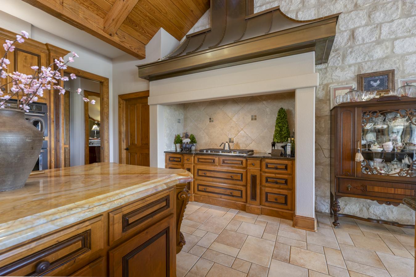 Boerne, Kendall, 78006, United States, 5 Bedrooms Bedrooms, ,4 BathroomsBathrooms,Residential,For Sale,2010105