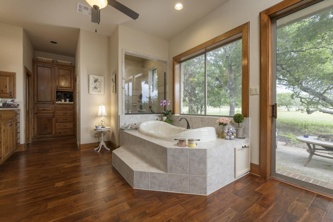 Boerne, Kendall, 78006, United States, 5 Bedrooms Bedrooms, ,4 BathroomsBathrooms,Residential,For Sale,2010105