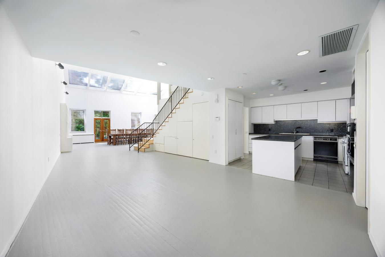 West Village, New York, 10014, United States, 6 Bedrooms Bedrooms, ,6 BathroomsBathrooms,Residential,For Sale,2010102
