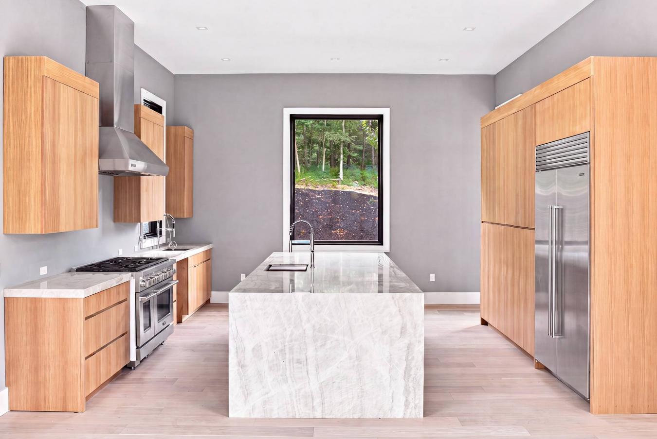 207 Middle Line Highway, Southampton, NY, 11968, United States, 6 Bedrooms Bedrooms, ,7 BathroomsBathrooms,Residential,For Sale,207 Middle Line Highway,222380