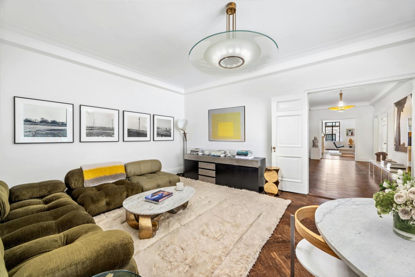 New York, New York, 10023, United States, 2 Bedrooms Bedrooms, ,2 BathroomsBathrooms,Residential,For Sale,2010093