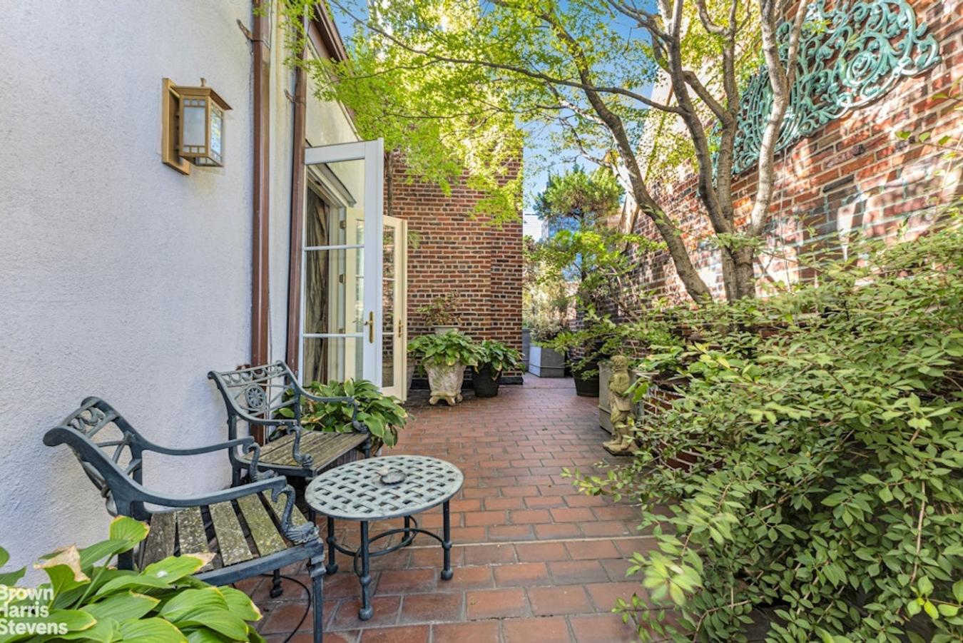 New York, New York, 10022, United States, 3 Bedrooms Bedrooms, ,5 BathroomsBathrooms,Residential,For Sale,2010092