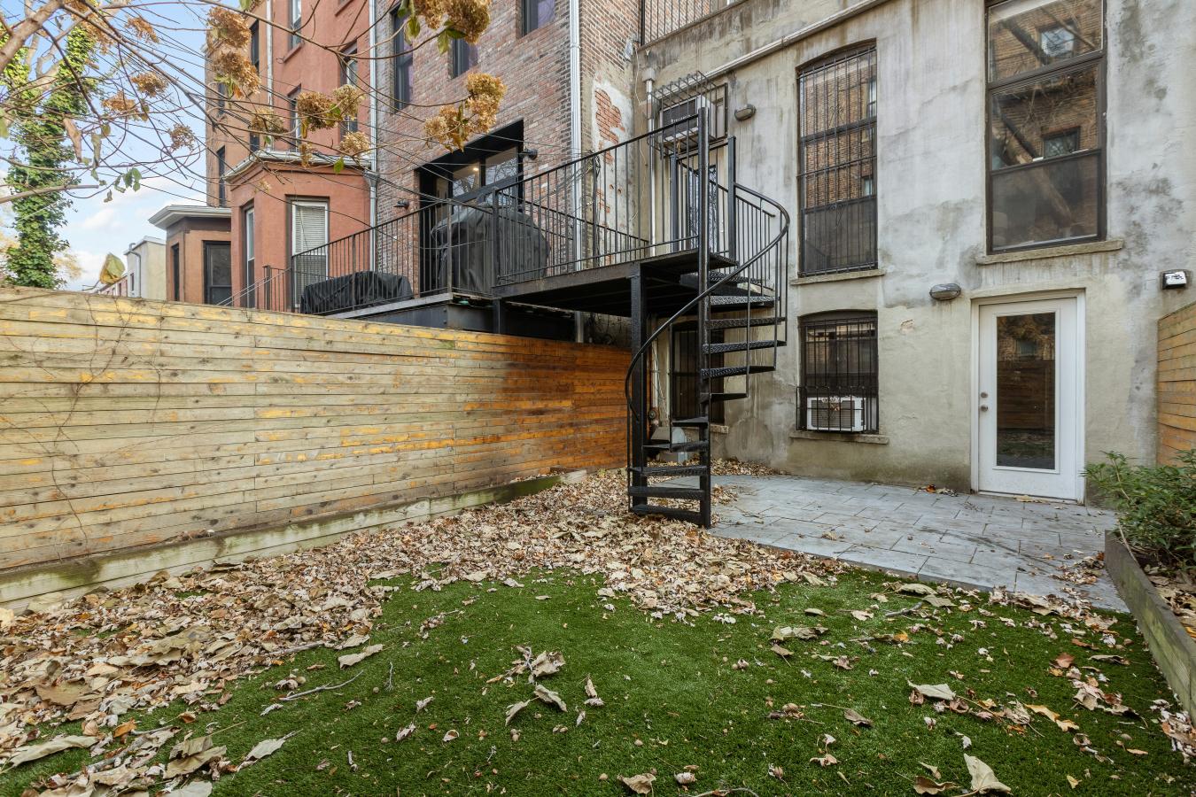 Fort Greene, New York, 11205, United States, 5 Bedrooms Bedrooms, ,3 BathroomsBathrooms,Residential,For Sale,2010091