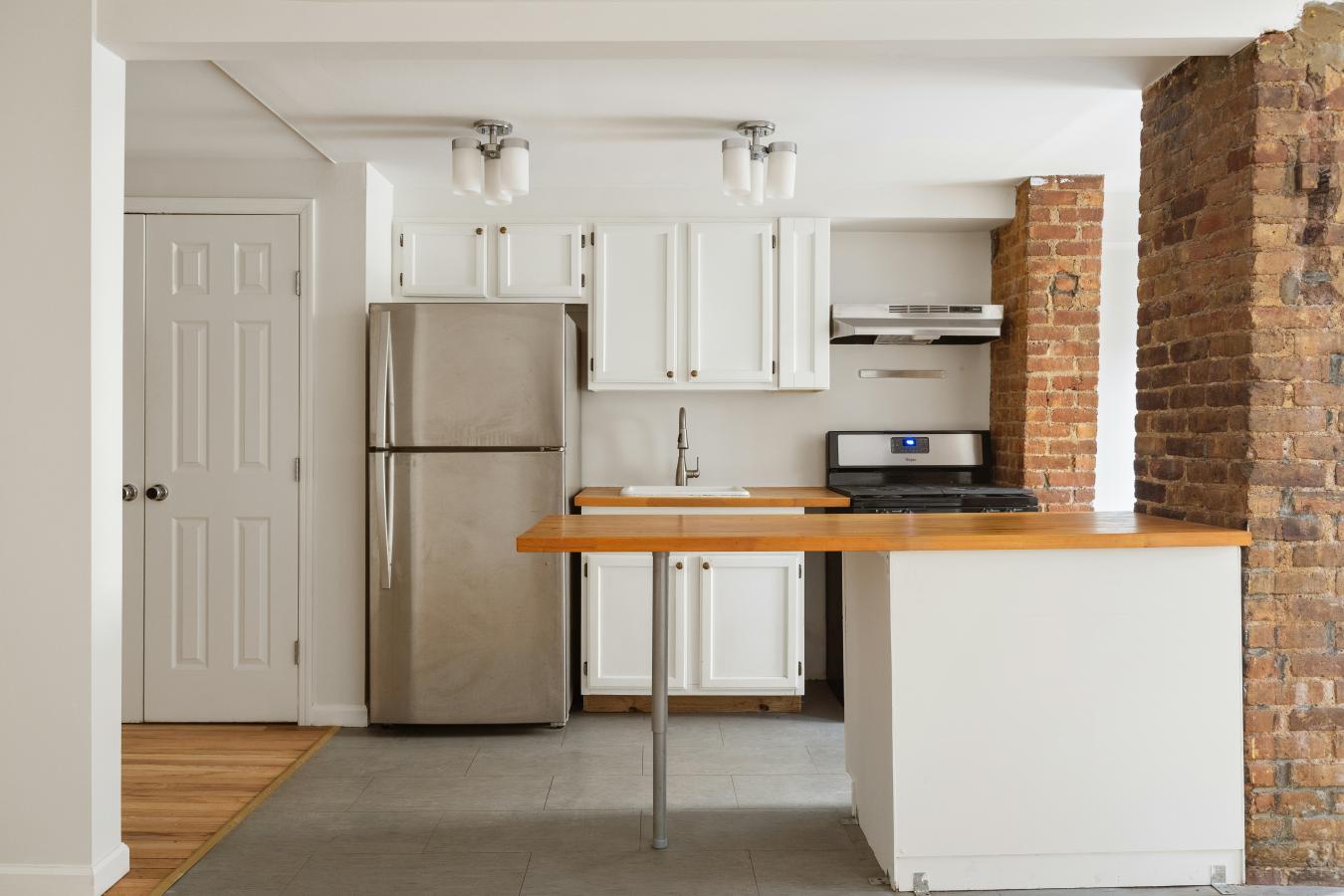 Fort Greene, New York, 11205, United States, 5 Bedrooms Bedrooms, ,3 BathroomsBathrooms,Residential,For Sale,2010091