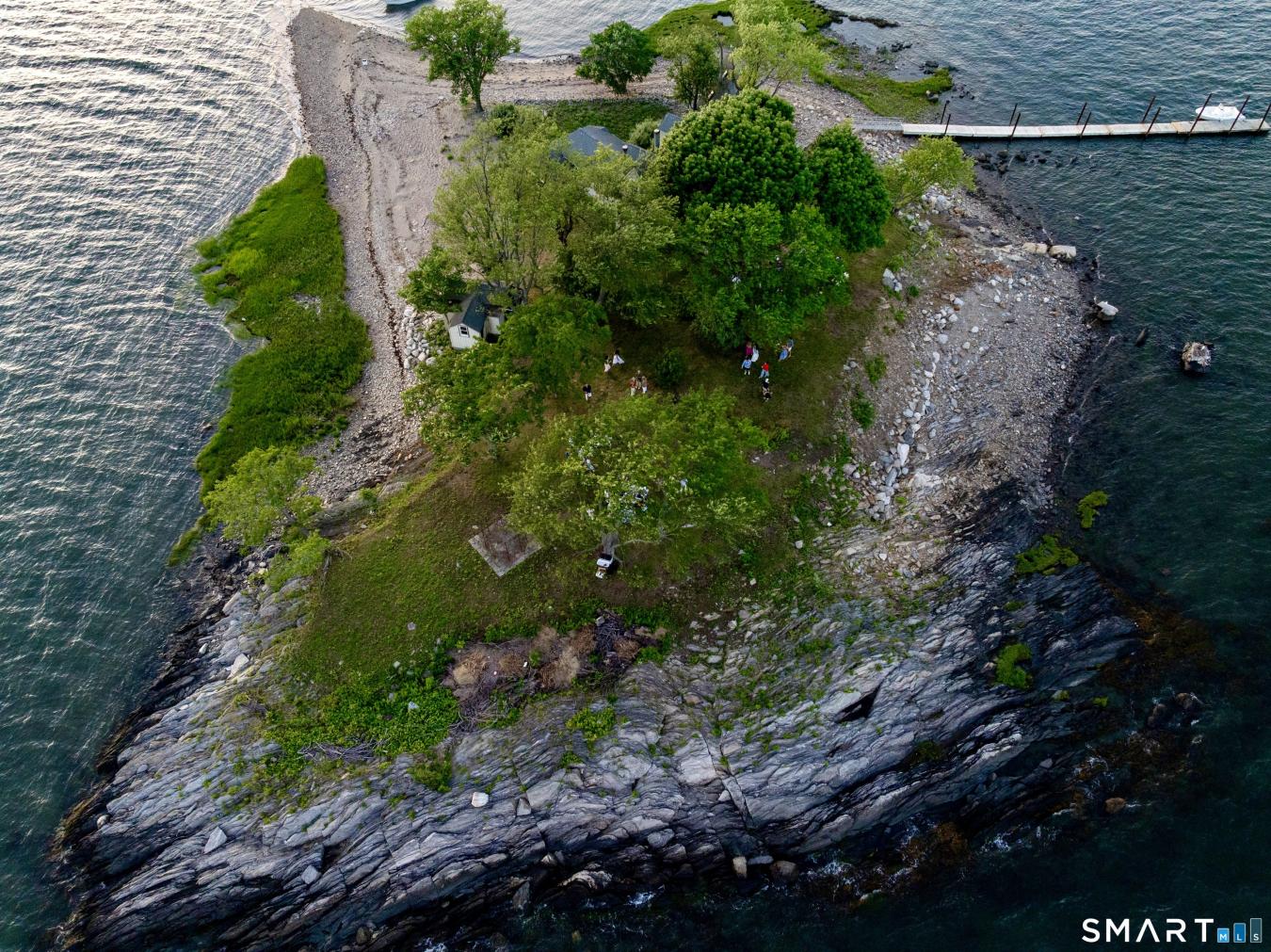 Norwalk, Connecticut, 06854, United States, 3 Bedrooms Bedrooms, ,3 BathroomsBathrooms,Residential,For Sale,2010089