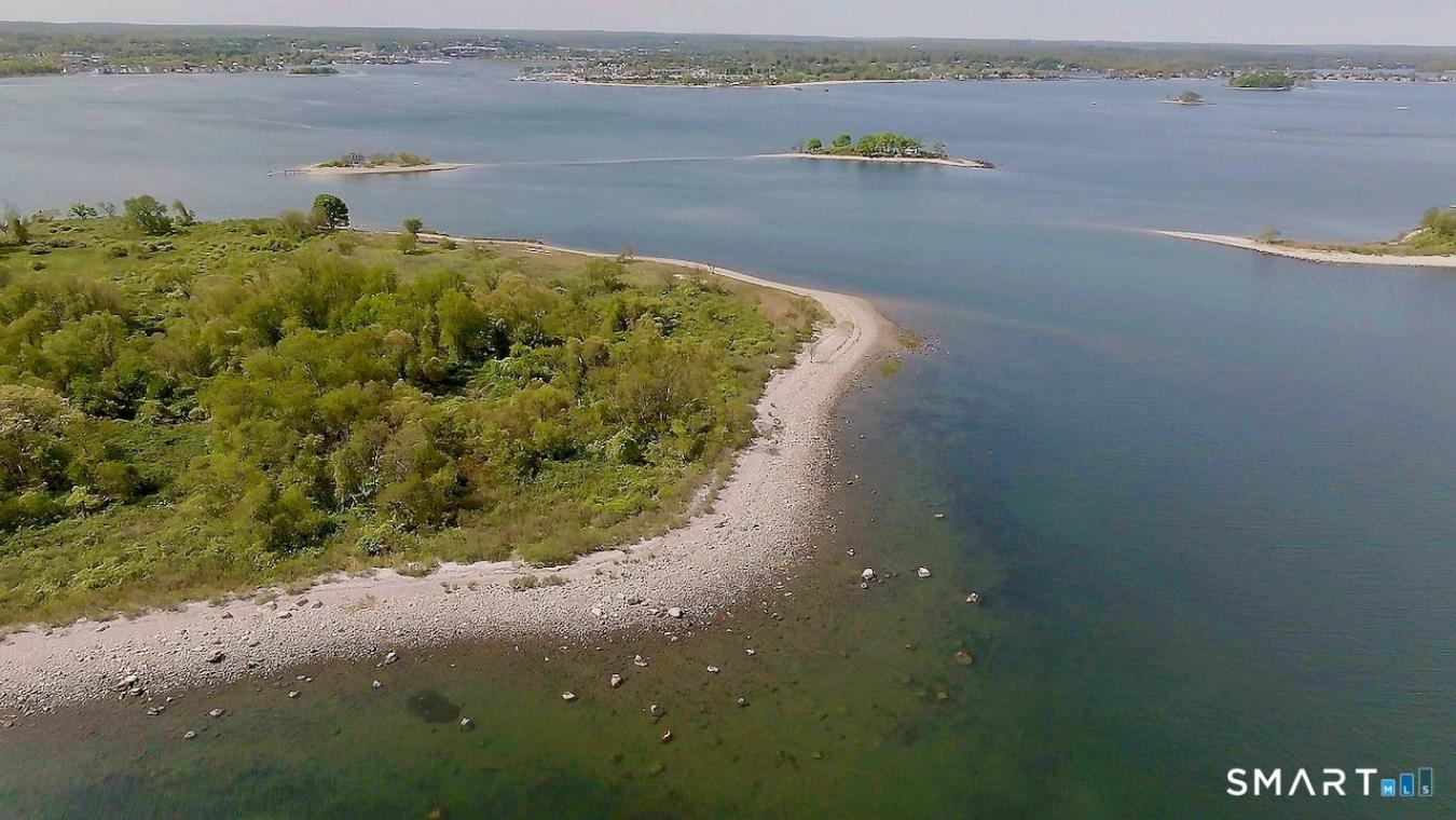 Norwalk, Connecticut, 06854, United States, 2 Bedrooms Bedrooms, ,1 BathroomBathrooms,Residential,For Sale,2010088