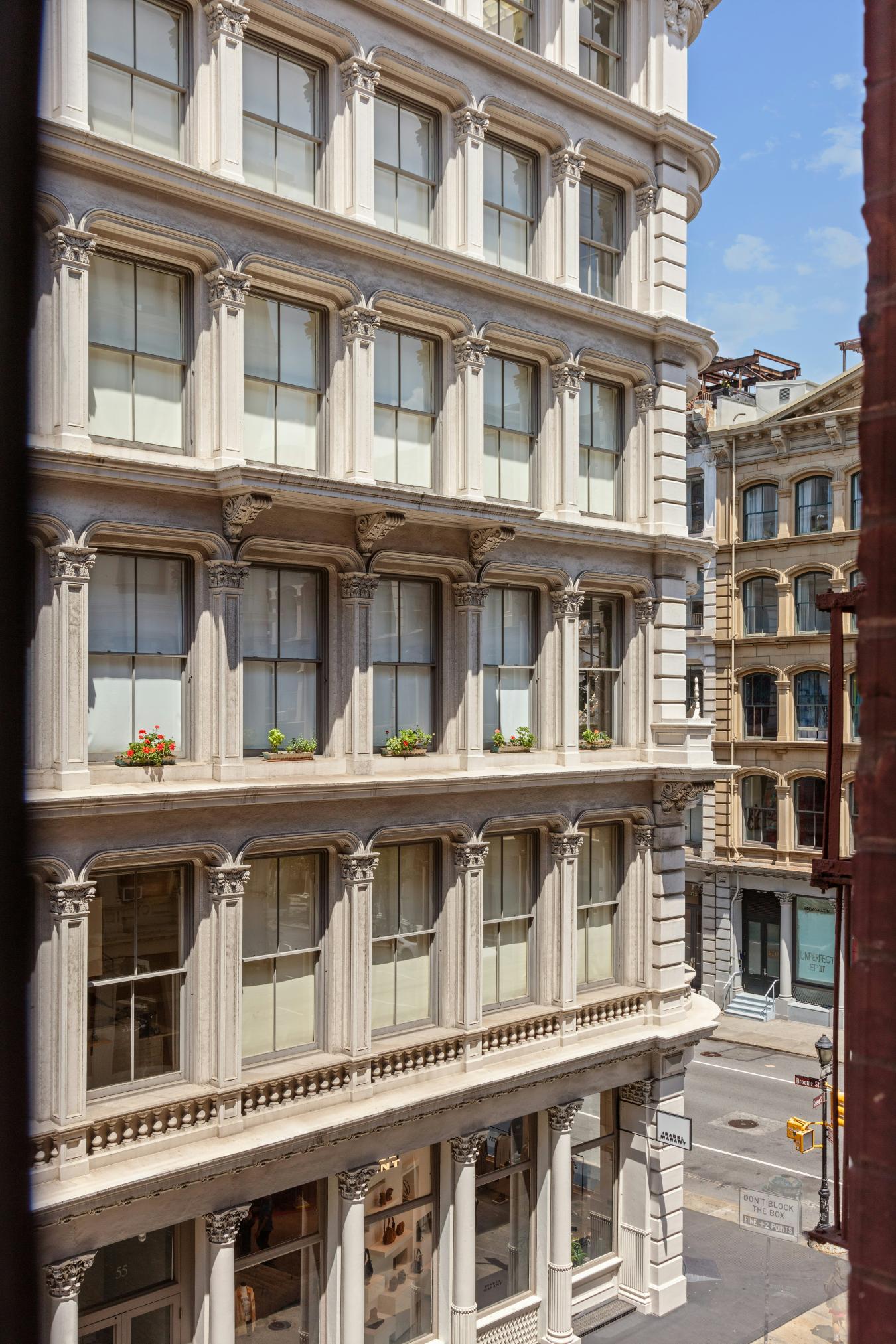 Soho, New York, 10013, United States, 2 Bedrooms Bedrooms, ,2 BathroomsBathrooms,Residential,For Sale,2010087