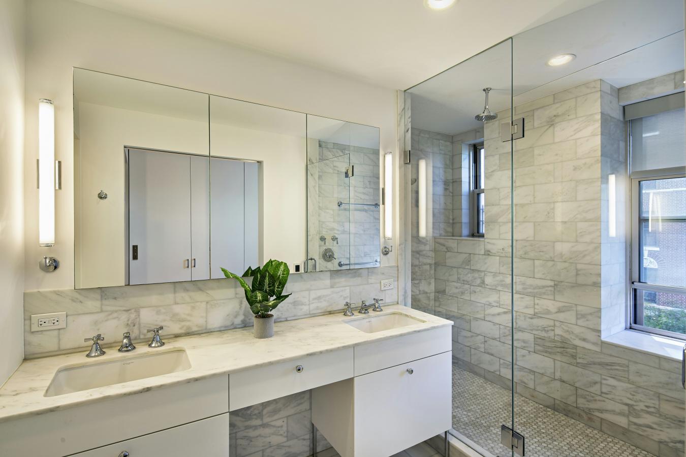 Manhattan Valley, New York, 10025, United States, 4 Bedrooms Bedrooms, ,3 BathroomsBathrooms,Residential,For Sale,2010086