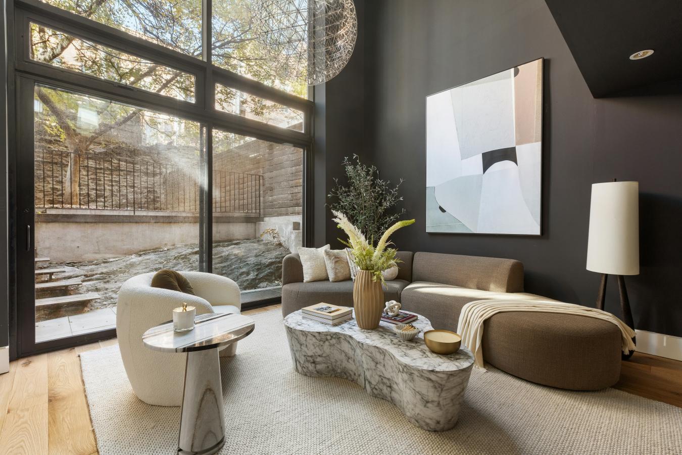 Central Harlem, New York, 10030, United States, 4 Bedrooms Bedrooms, ,4 BathroomsBathrooms,Residential,For Sale,2010084