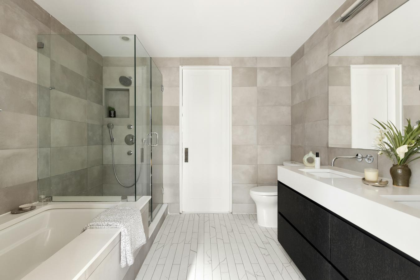 Central Harlem, New York, 10030, United States, 4 Bedrooms Bedrooms, ,4 BathroomsBathrooms,Residential,For Sale,2010084