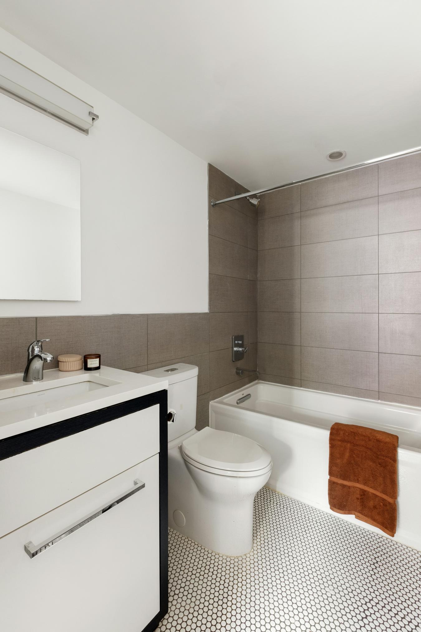 Central Harlem, New York, 10030, United States, 4 Bedrooms Bedrooms, ,4 BathroomsBathrooms,Residential,For Sale,2010084