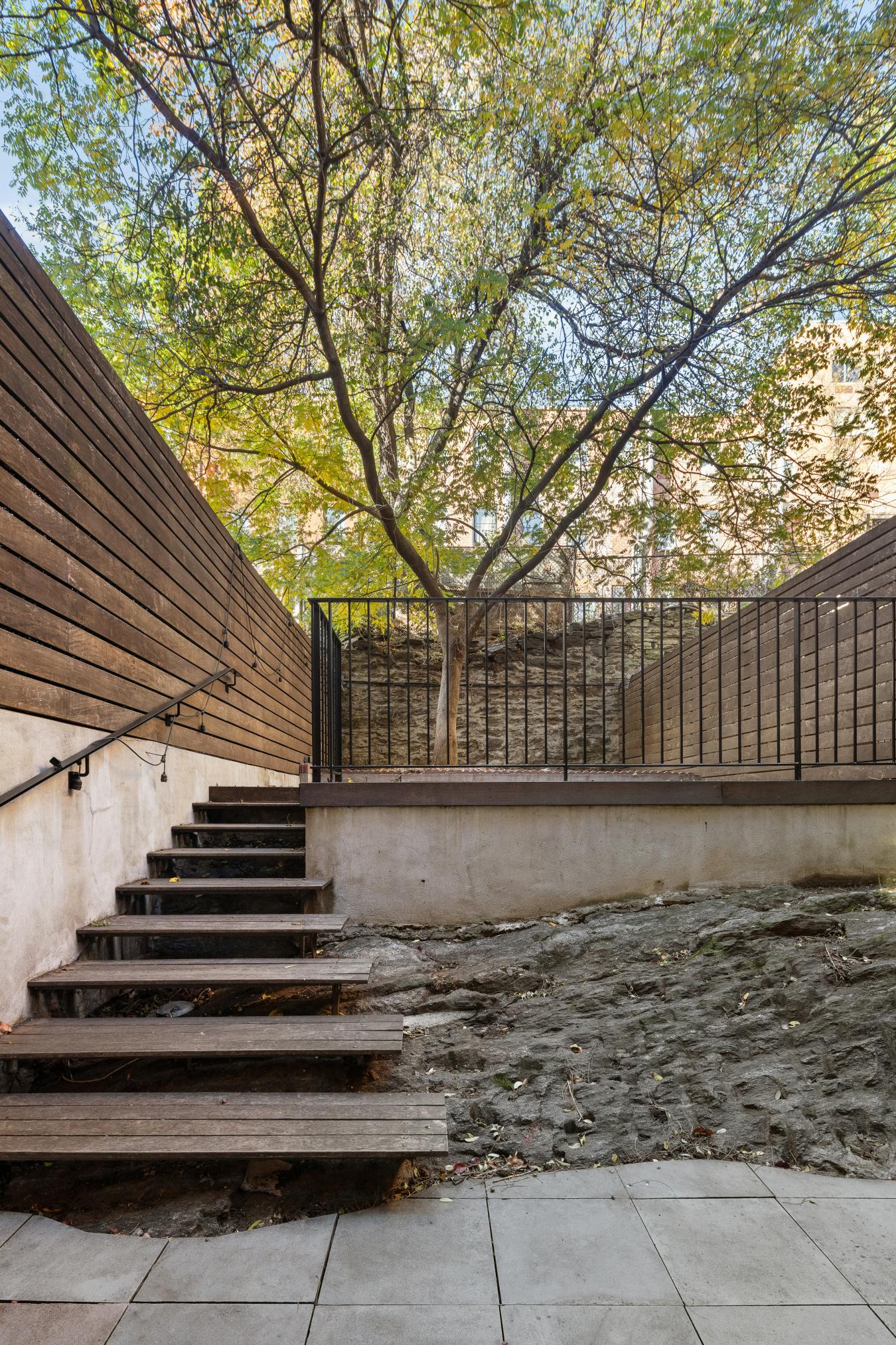 Central Harlem, New York, 10030, United States, 4 Bedrooms Bedrooms, ,4 BathroomsBathrooms,Residential,For Sale,2010084