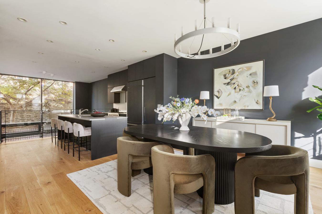 Central Harlem, New York, 10030, United States, 4 Bedrooms Bedrooms, ,4 BathroomsBathrooms,Residential,For Sale,2010084