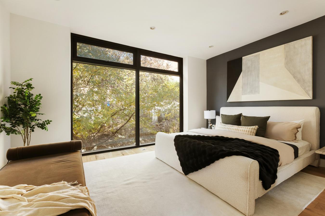 Central Harlem, New York, 10030, United States, 4 Bedrooms Bedrooms, ,4 BathroomsBathrooms,Residential,For Sale,2010084