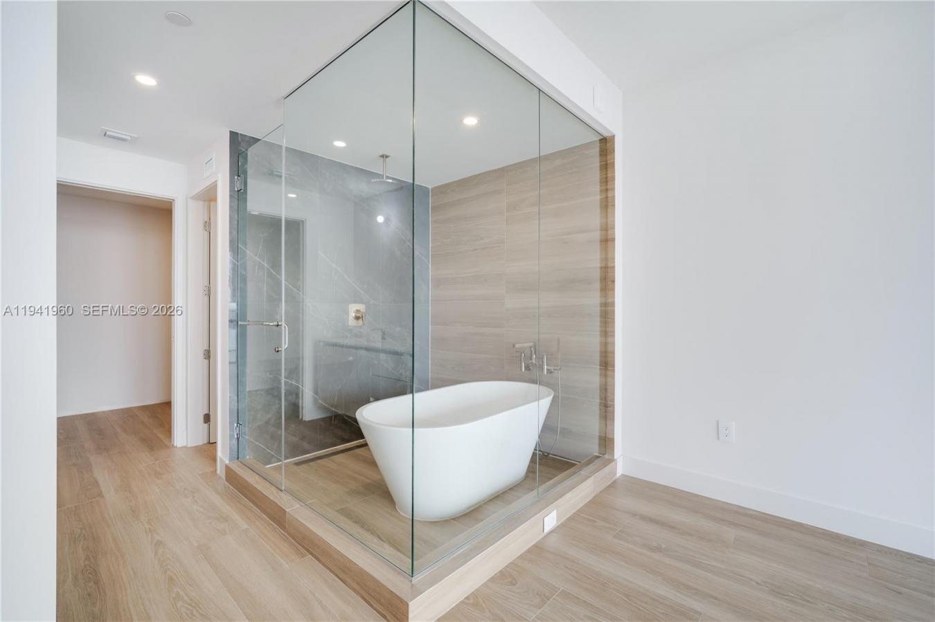 Miami, Florida, 33137, United States, 3 Bedrooms Bedrooms, ,3 BathroomsBathrooms,Residential,For Sale,2010482