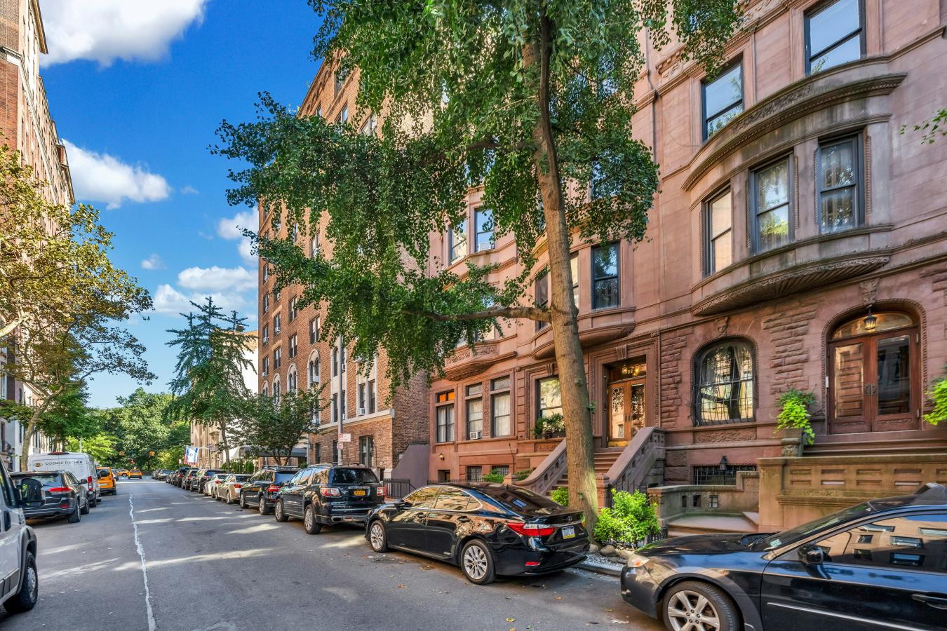 New York, New York, 10023, United States, 1 Bedroom Bedrooms, ,1 BathroomBathrooms,Residential,For Sale,2010080