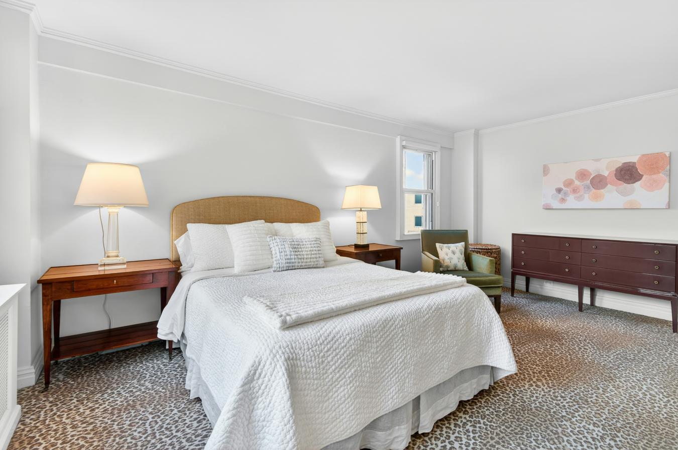 New York, New York, 10065, United States, 2 Bedrooms Bedrooms, ,2 BathroomsBathrooms,Residential,For Sale,2010077