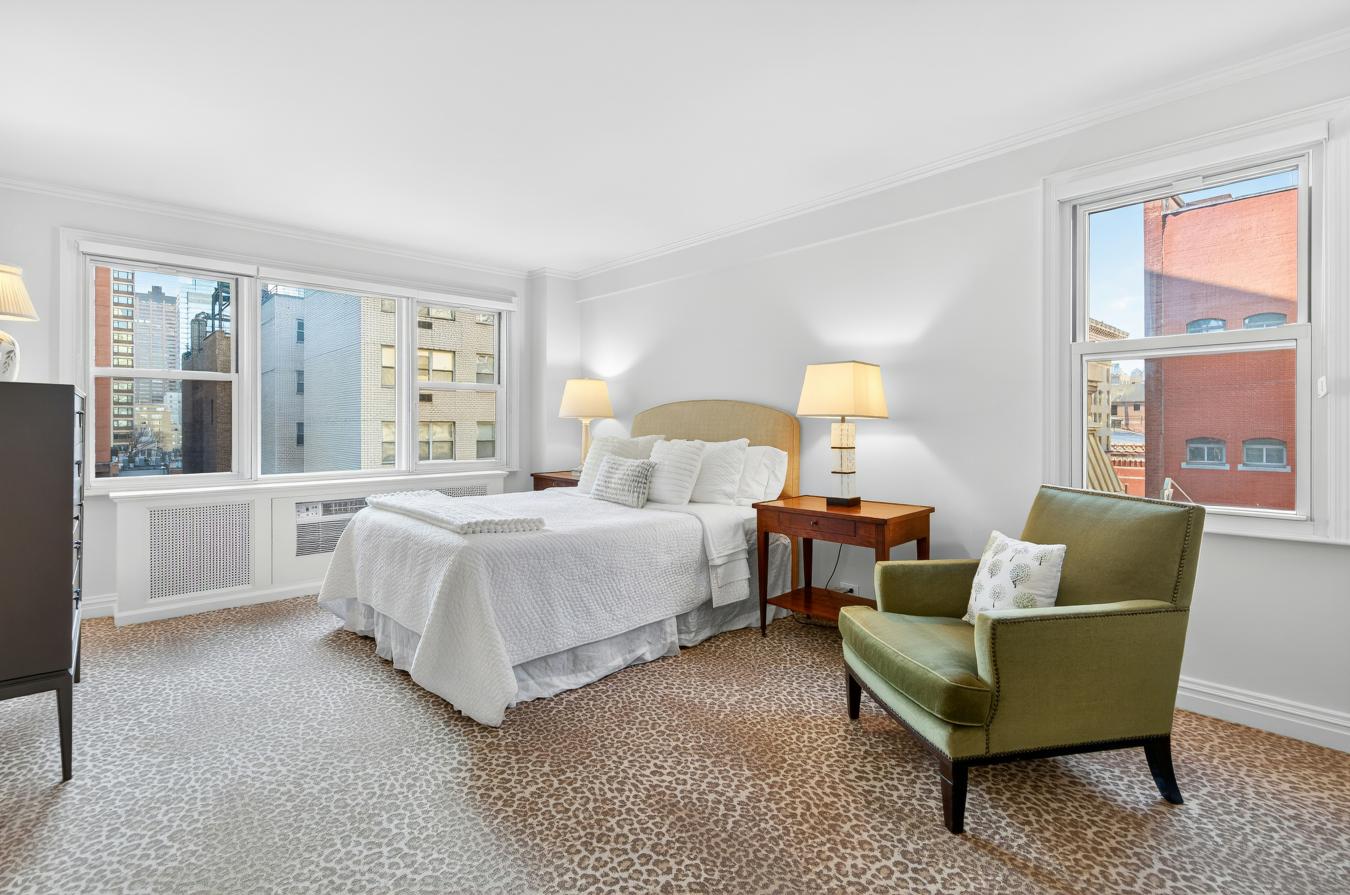 New York, New York, 10065, United States, 2 Bedrooms Bedrooms, ,2 BathroomsBathrooms,Residential,For Sale,2010077