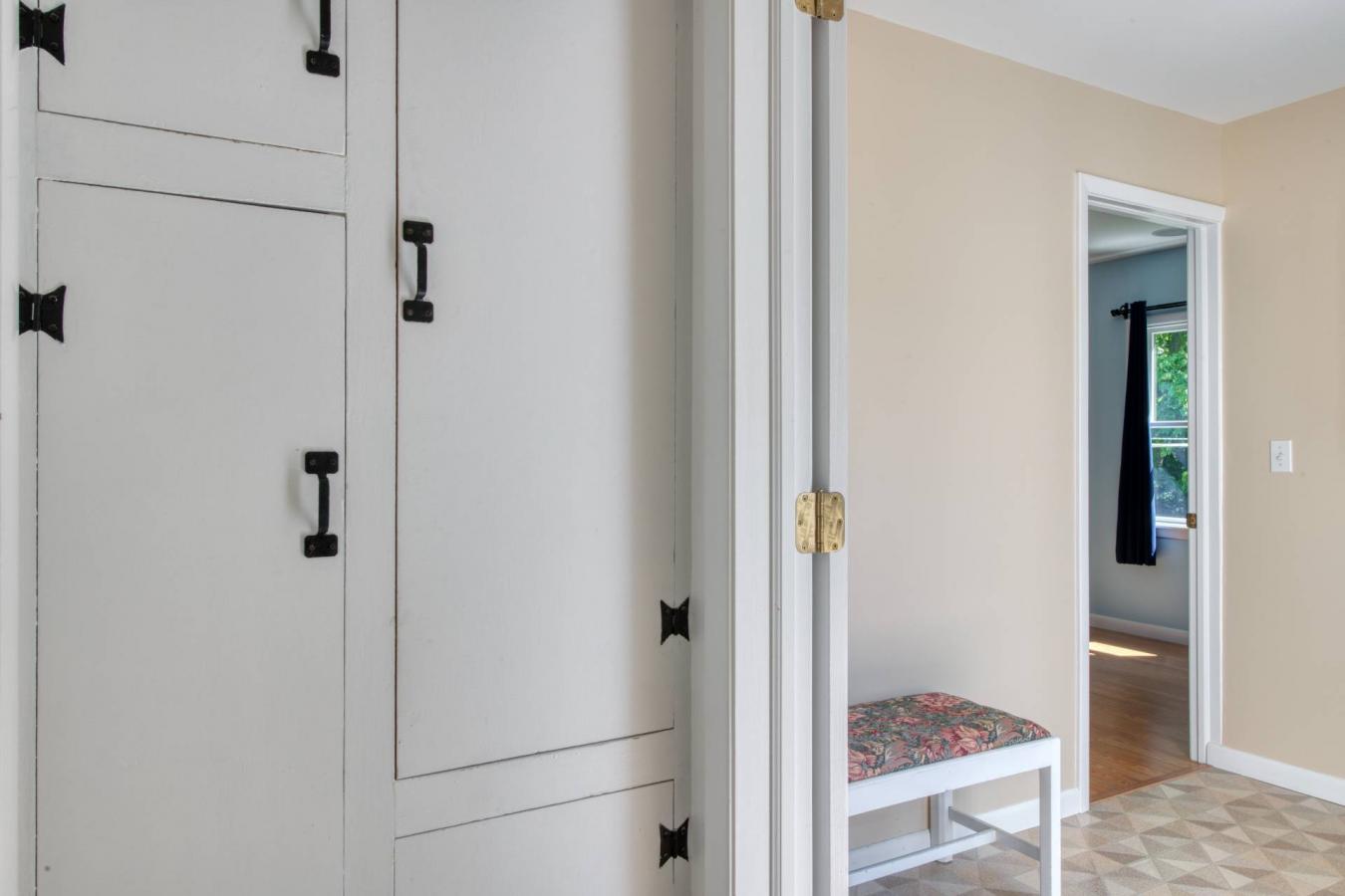 North Haven, New York, 11963, United States, 3 Bedrooms Bedrooms, ,2 BathroomsBathrooms,Residential,For Sale,2010075