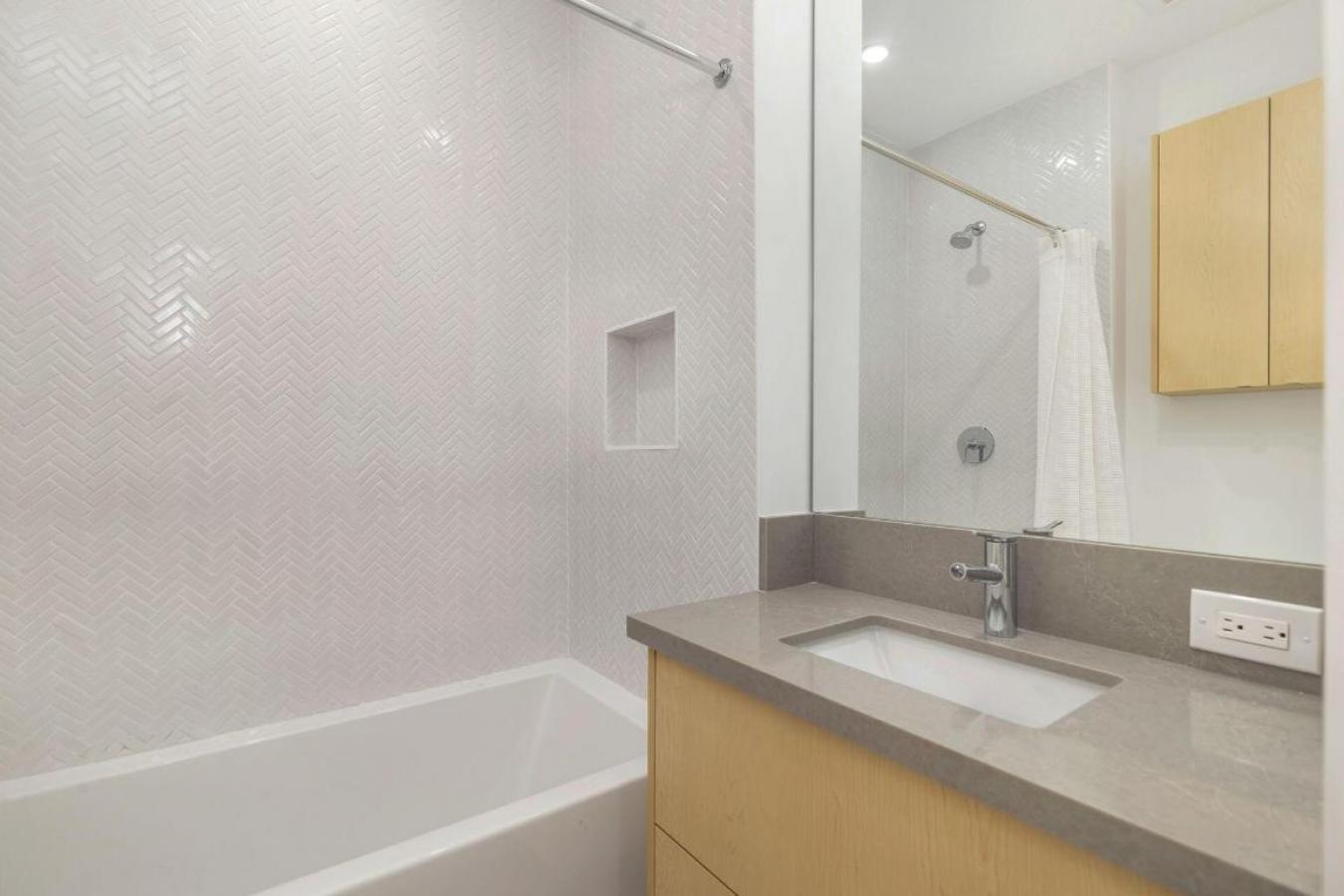 Lake Clarke Shores, Florida, 33406, United States, 4 Bedrooms Bedrooms, ,3 BathroomsBathrooms,Residential,For Sale,2010073