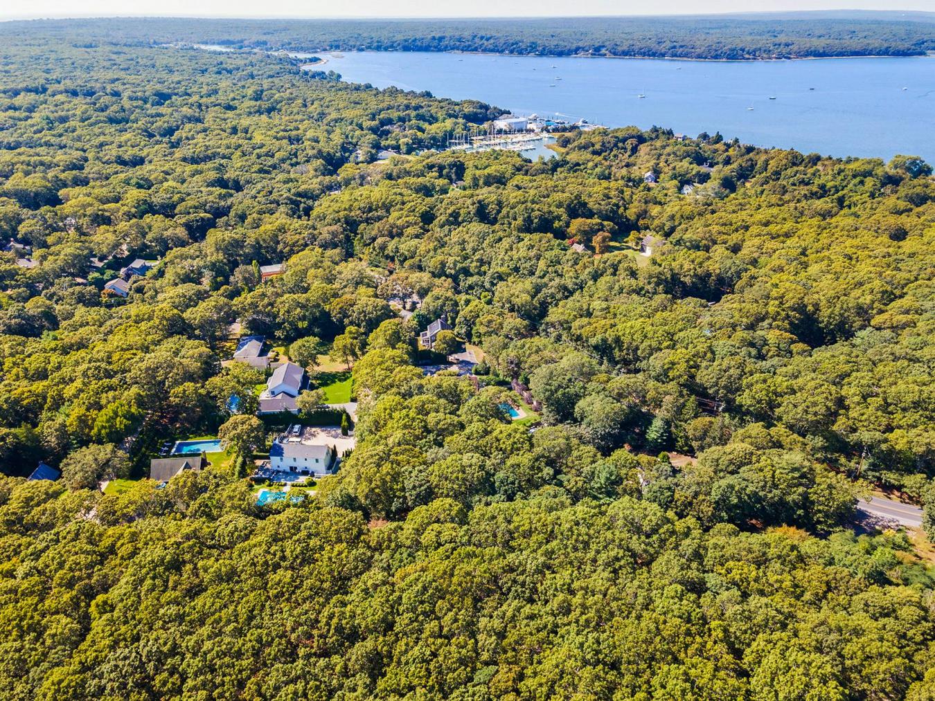 Springs, New York, 11937, United States, ,Residential,For Sale,2010072