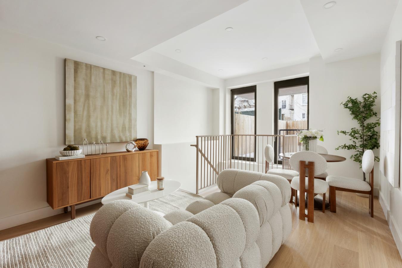 Williamsburg, New York, 11211, United States, 1 Bedroom Bedrooms, ,1 BathroomBathrooms,Residential,For Sale,2010071