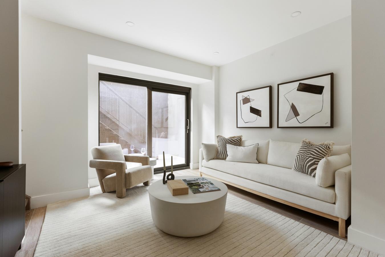 Williamsburg, New York, 11211, United States, 1 Bedroom Bedrooms, ,1 BathroomBathrooms,Residential,For Sale,2010071